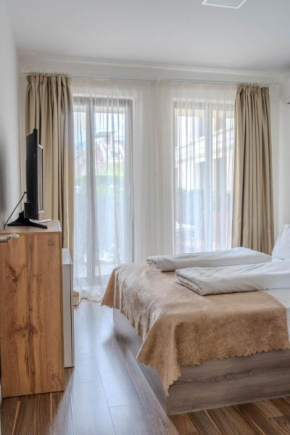 Apartment in Evargreen complex with Terrace